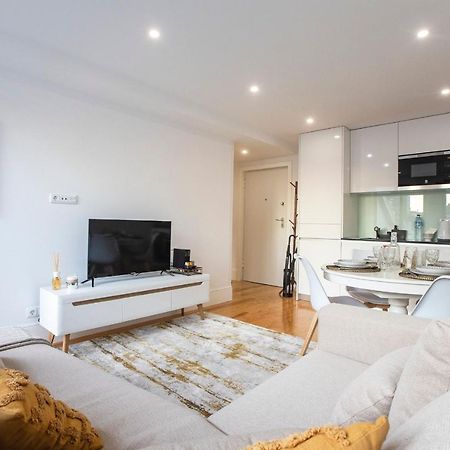 City Center 2Br Flat W/ Ac By Lovelystay Porto Eksteriør bilde
