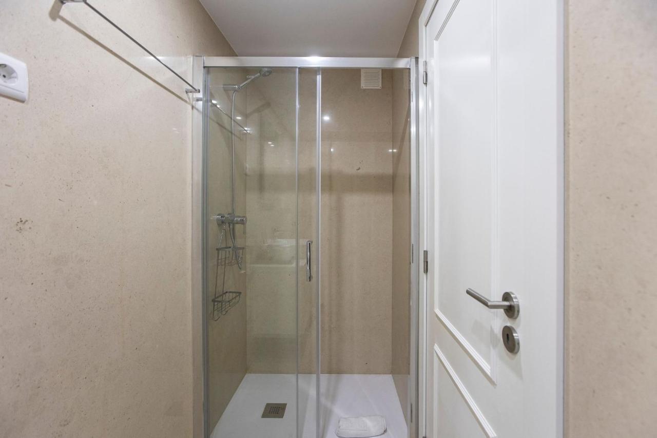 City Center 2Br Flat W/ Ac By Lovelystay Porto Eksteriør bilde